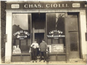 Chas Ciolli's Bar